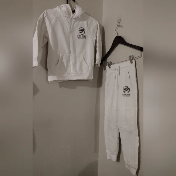 2 piece boys off-white jogger set - Picture 1 of 8